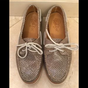 SPERRY TOPSIDER BOAT SHOES GOLD/TAUPE SZ 7
